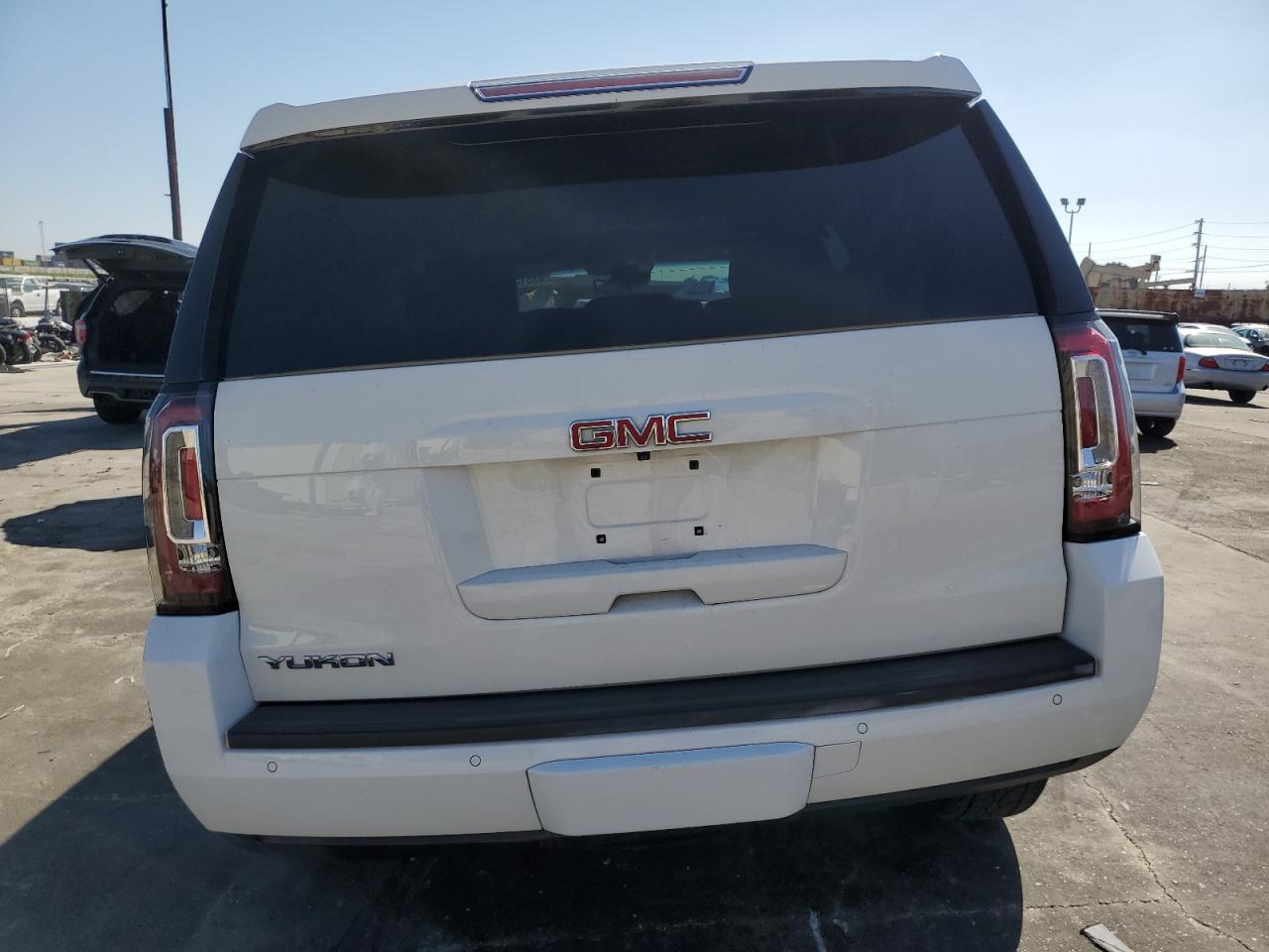 Photo 5 VIN: 1GKS1AKC8FR689653 - GMC YUKON 