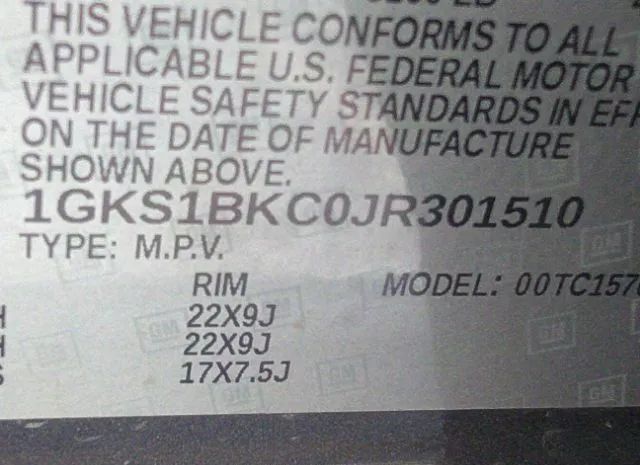 Photo 8 VIN: 1GKS1BKC0JR301510 - GMC YUKON 