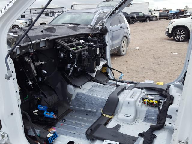 Photo 8 VIN: 1GKS1BKC2KR338513 - GMC YUKON SLT 