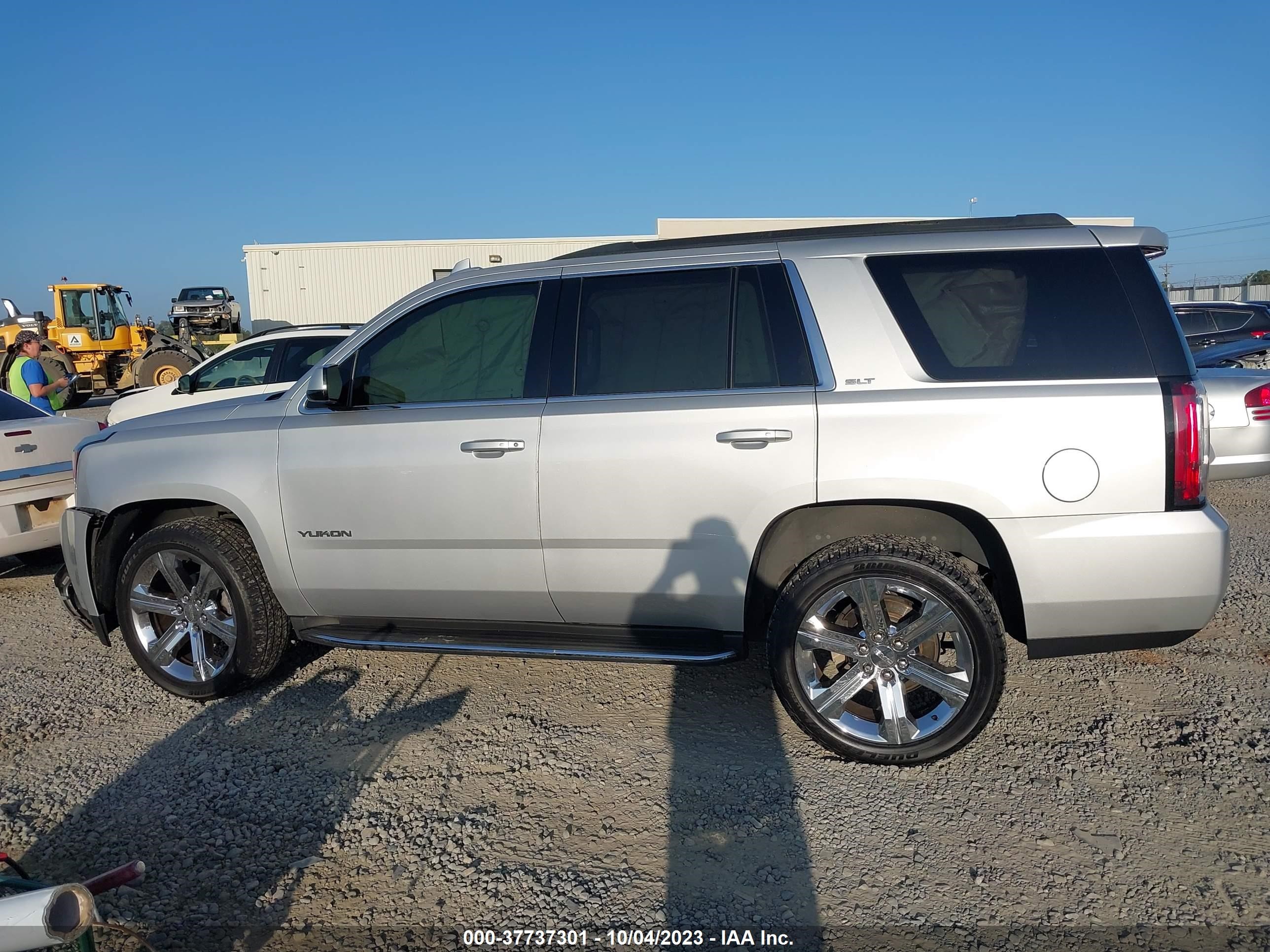 Photo 13 VIN: 1GKS1BKC3GR252540 - GMC YUKON 