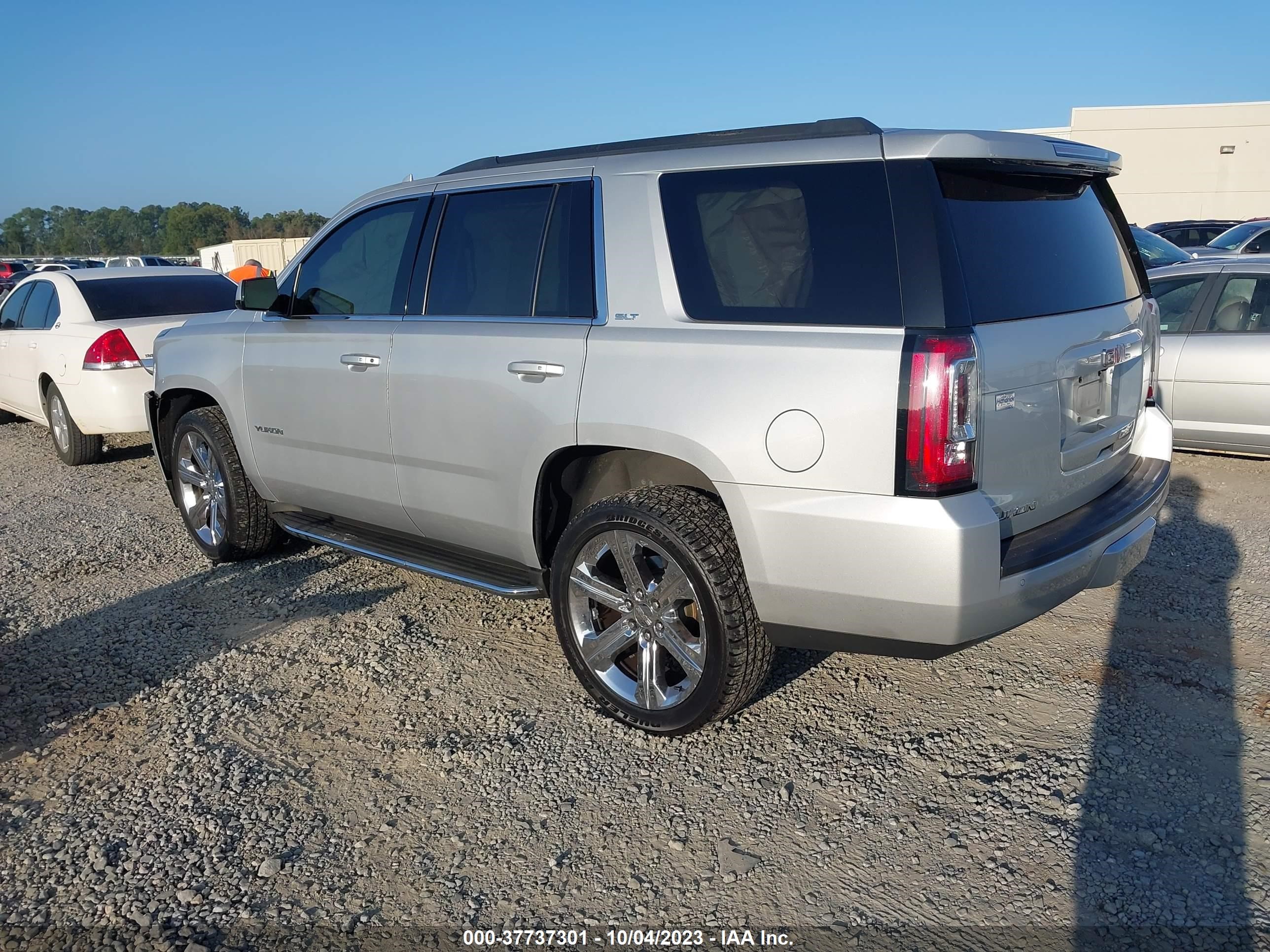 Photo 2 VIN: 1GKS1BKC3GR252540 - GMC YUKON 