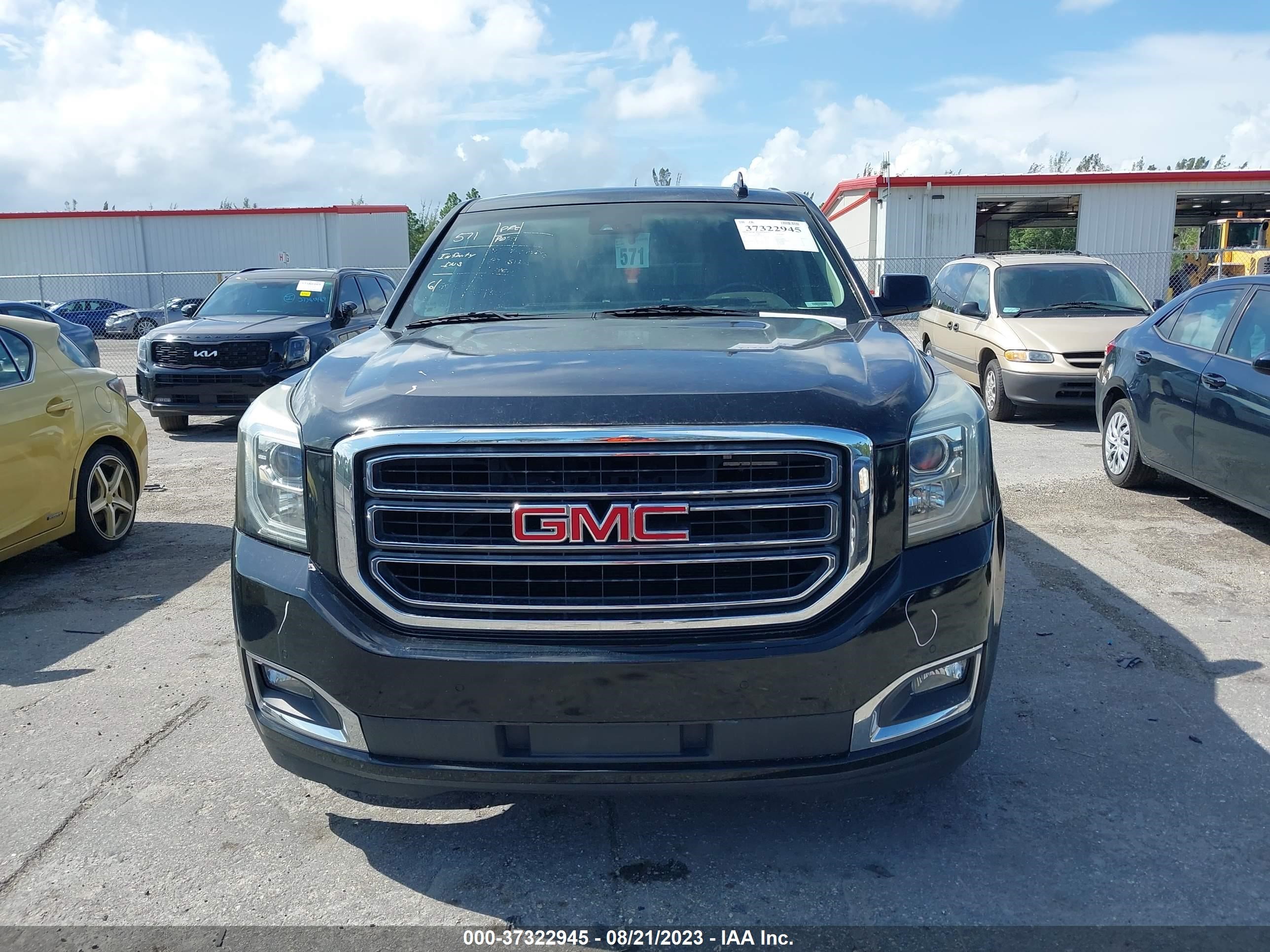 Photo 12 VIN: 1GKS1BKC4GR218249 - GMC YUKON 