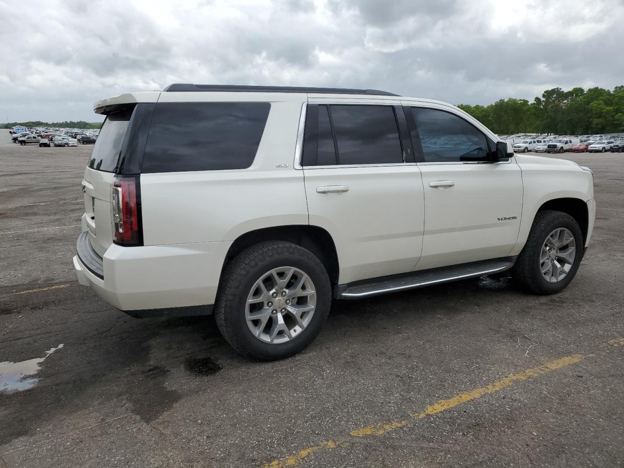 Photo 2 VIN: 1GKS1BKC6FR596832 - GMC YUKON 