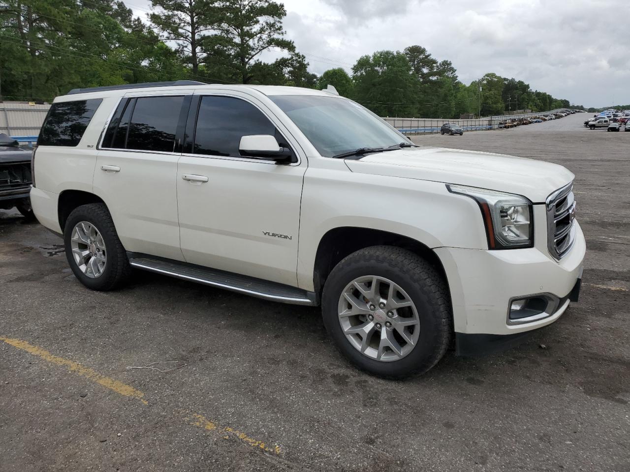 Photo 3 VIN: 1GKS1BKC6FR596832 - GMC YUKON 