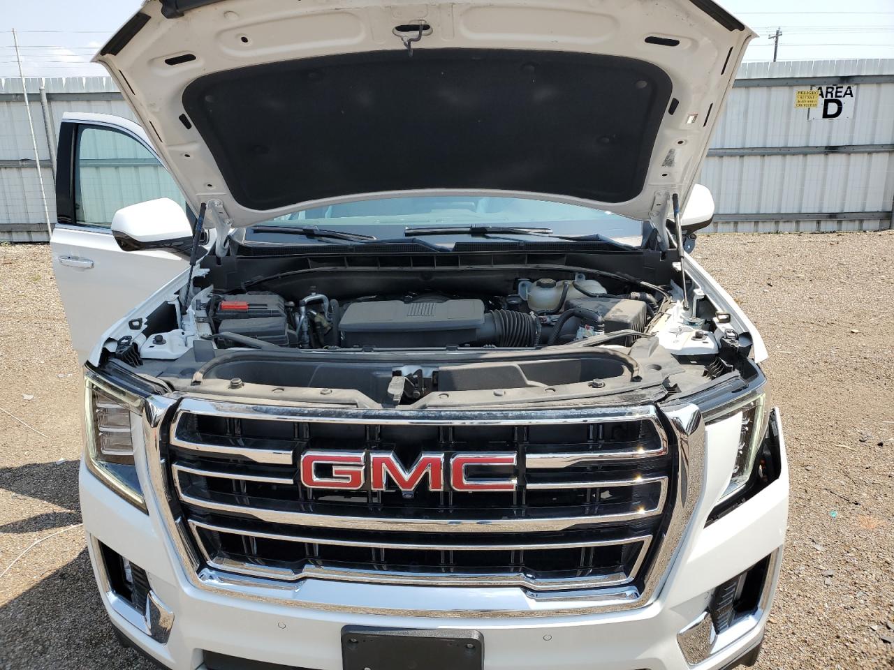 Photo 11 VIN: 1GKS1BKD6PR237071 - GMC YUKON 