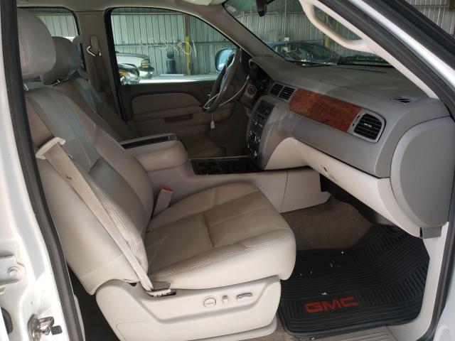 Photo 4 VIN: 1GKS1CE00CR301002 - GMC YUKON SLT 