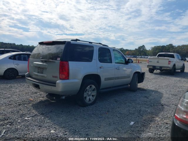 Photo 3 VIN: 1GKS1CE00ER158460 - GMC YUKON 