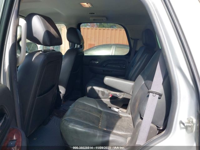 Photo 7 VIN: 1GKS1CE00ER158460 - GMC YUKON 