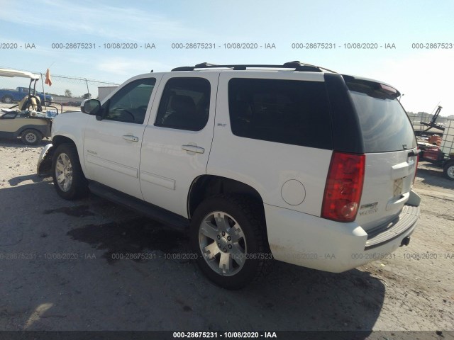 Photo 2 VIN: 1GKS1CE01CR238069 - GMC YUKON 