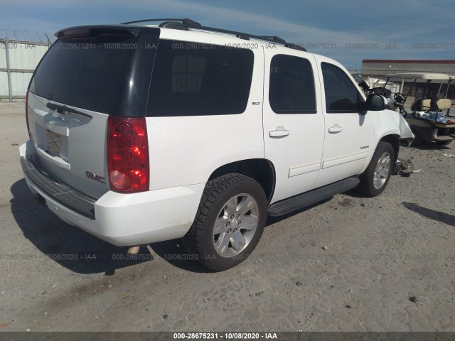 Photo 3 VIN: 1GKS1CE01CR238069 - GMC YUKON 