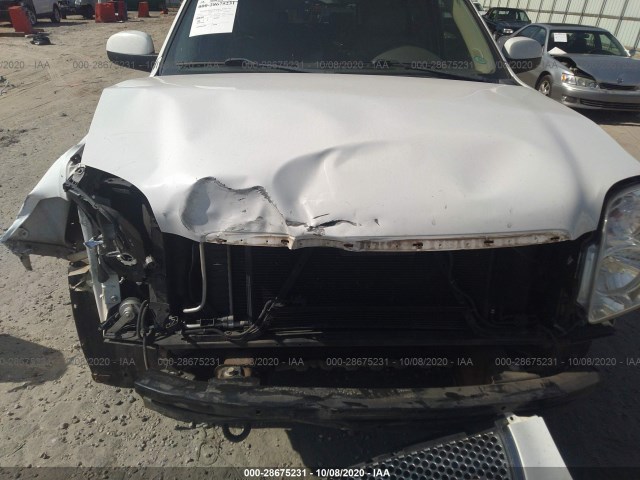 Photo 5 VIN: 1GKS1CE01CR238069 - GMC YUKON 