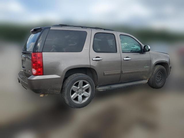 Photo 2 VIN: 1GKS1CE01DR245346 - GMC YUKON 