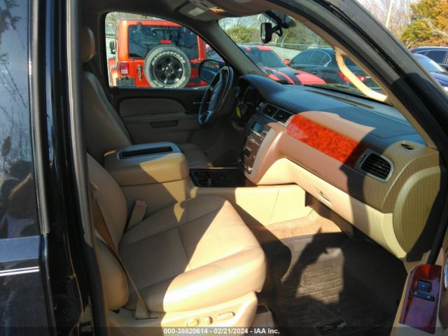 Photo 4 VIN: 1GKS1CE01DR319557 - GMC YUKON 