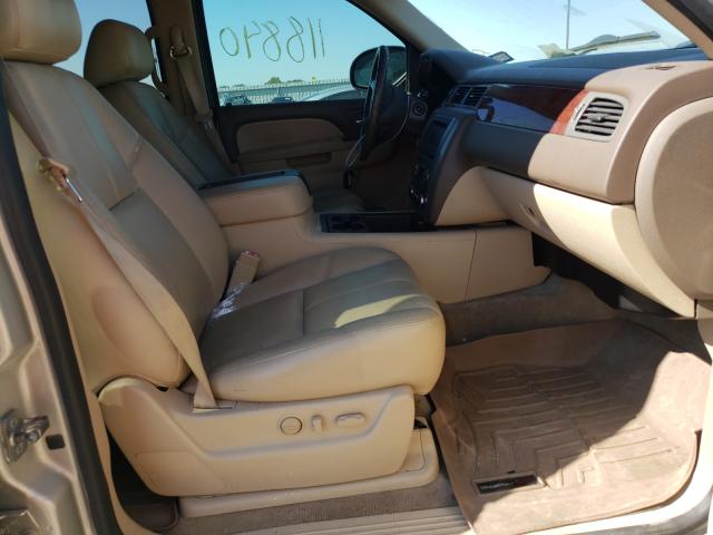 Photo 4 VIN: 1GKS1CE01ER209514 - GMC YUKON SLT 