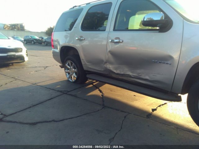 Photo 5 VIN: 1GKS1CE03BR242848 - GMC YUKON 