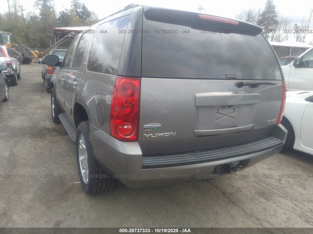 Photo 2 VIN: 1GKS1CE03CR264527 - GMC YUKON 