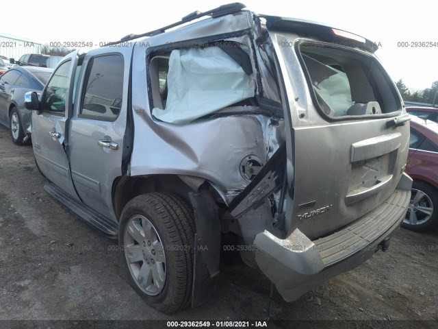 Photo 2 VIN: 1GKS1CE05CR247096 - GMC YUKON 