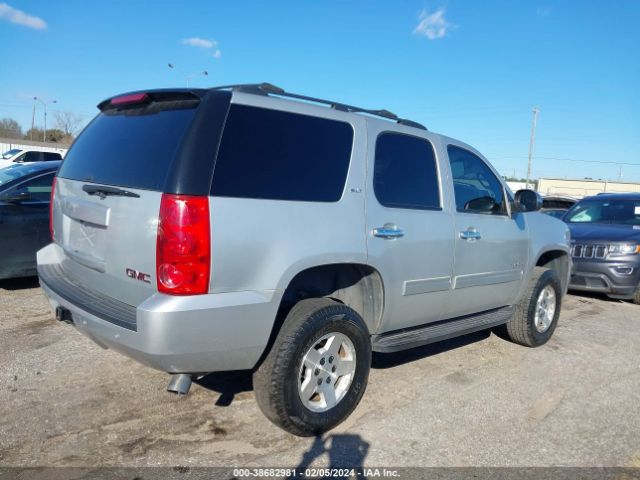 Photo 3 VIN: 1GKS1CE07BR136368 - GMC YUKON 