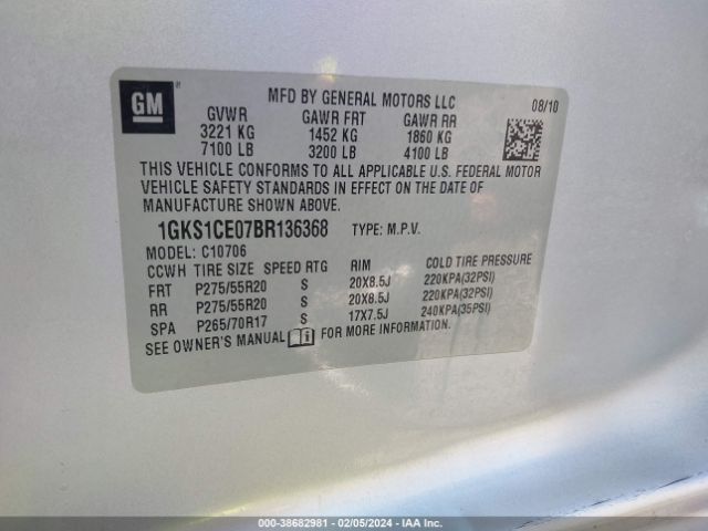 Photo 8 VIN: 1GKS1CE07BR136368 - GMC YUKON 