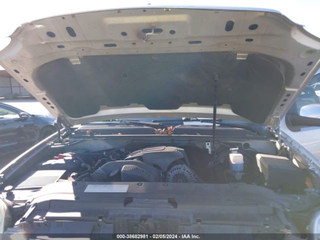 Photo 9 VIN: 1GKS1CE07BR136368 - GMC YUKON 