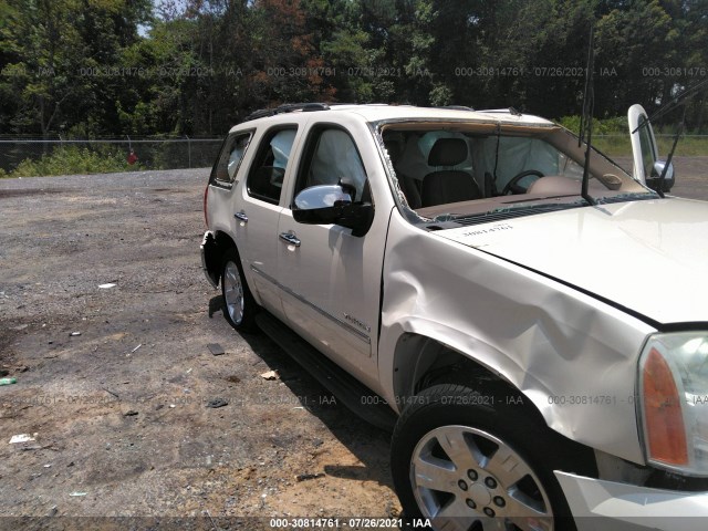 Photo 5 VIN: 1GKS1CE07BR198806 - GMC YUKON 