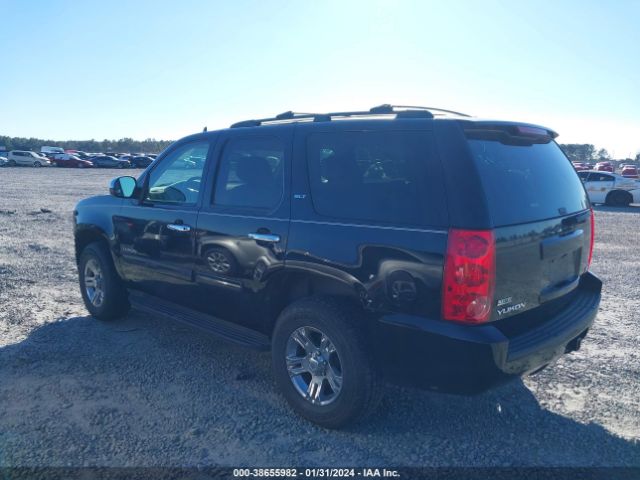 Photo 2 VIN: 1GKS1CE08BR169931 - GMC YUKON 