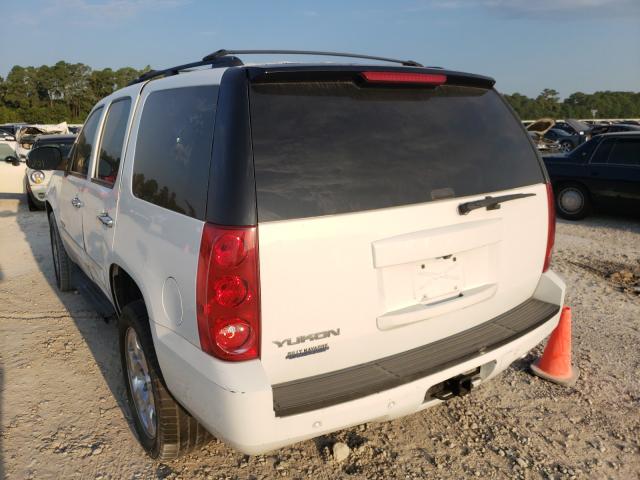 Photo 2 VIN: 1GKS1CE08BR218433 - GMC YUKON SLT 