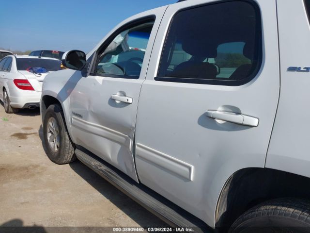 Photo 5 VIN: 1GKS1CE08CR103946 - GMC YUKON 