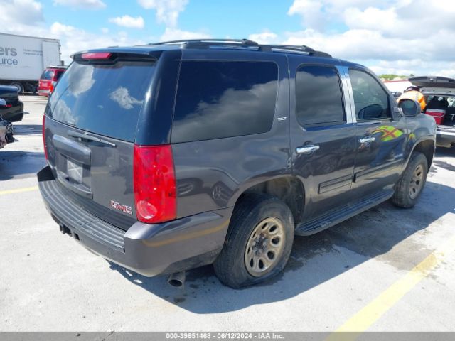 Photo 3 VIN: 1GKS1CE0XBR109908 - GMC YUKON 