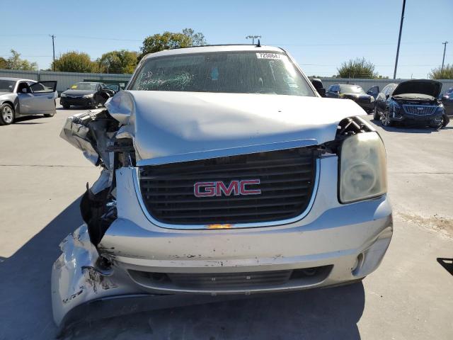 Photo 4 VIN: 1GKS1CE0XCR116763 - GMC YUKON 