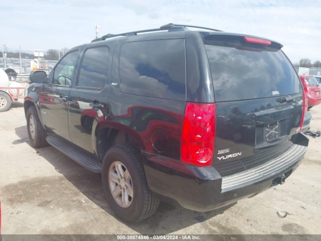 Photo 2 VIN: 1GKS1CE0XCR204972 - GMC YUKON 