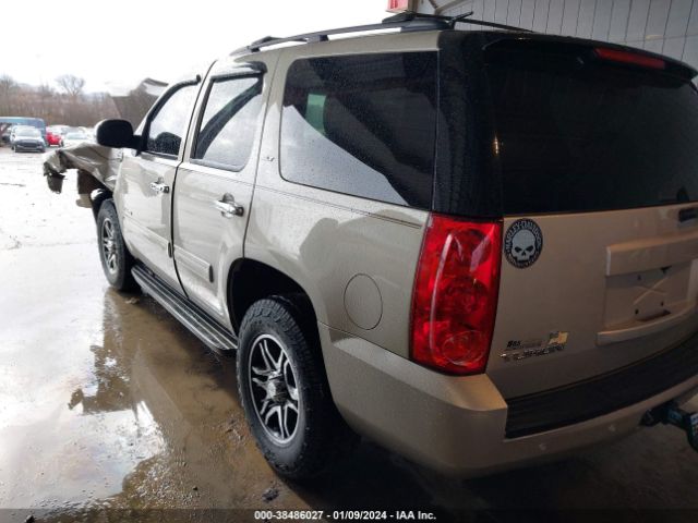 Photo 2 VIN: 1GKS1CE0XDR183381 - GMC YUKON 