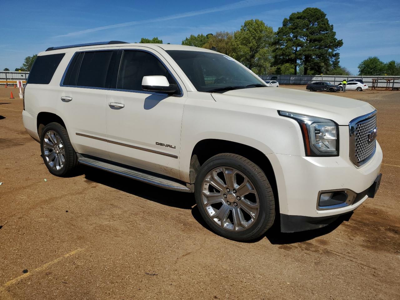 Photo 3 VIN: 1GKS1CKJ0FR146078 - GMC YUKON 