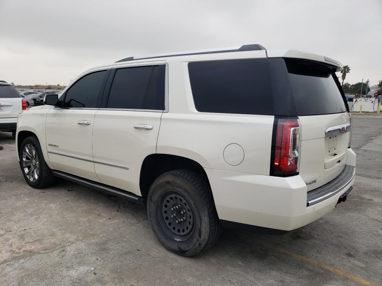 Photo 1 VIN: 1GKS1CKJ0FR234953 - GMC YUKON 