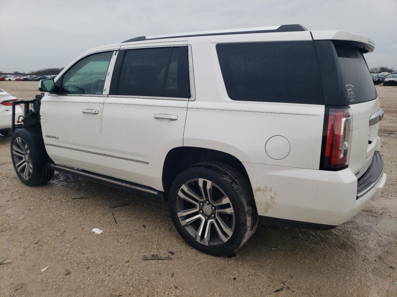 Photo 1 VIN: 1GKS1CKJ4JR345305 - GMC YUKON 