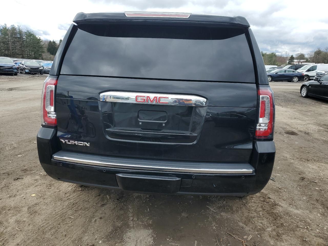 Photo 5 VIN: 1GKS1CKJ8HR352901 - GMC YUKON 