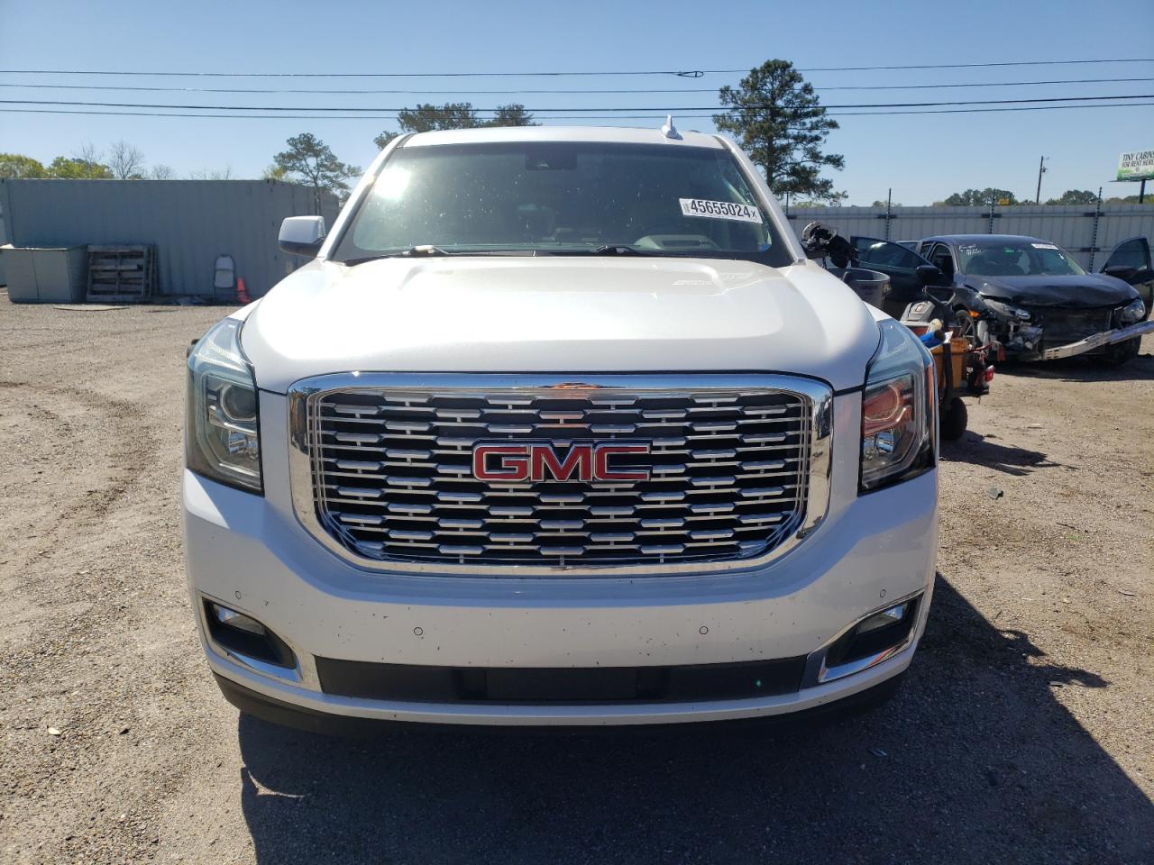 Photo 4 VIN: 1GKS1CKJ8JR231789 - GMC YUKON 