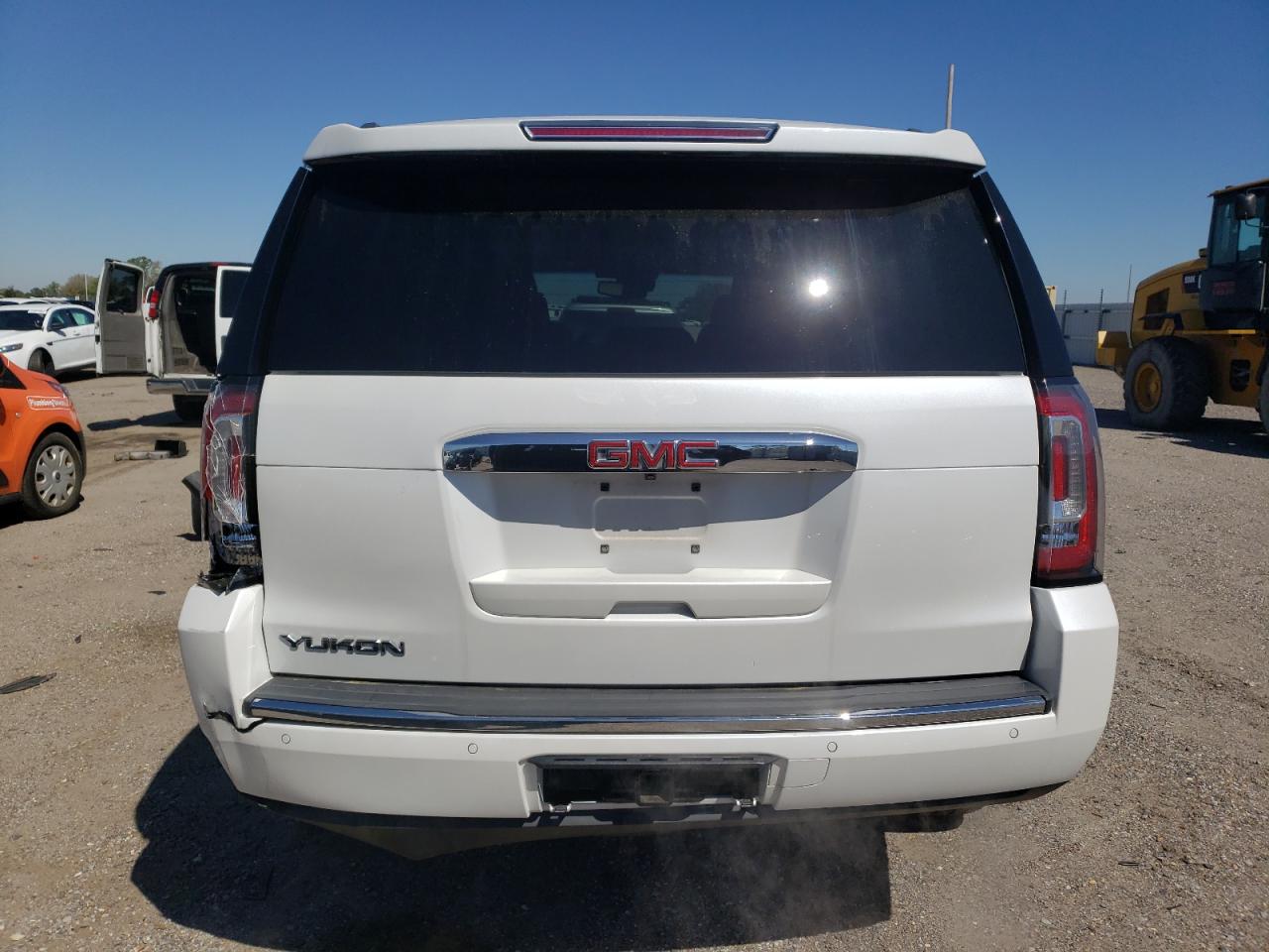 Photo 5 VIN: 1GKS1CKJ8JR231789 - GMC YUKON 