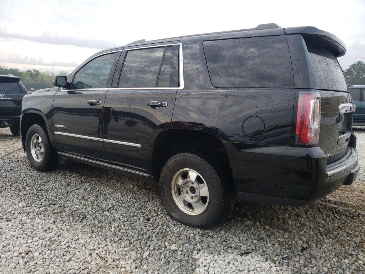 Photo 1 VIN: 1GKS1CKJ9HR348730 - GMC YUKON 