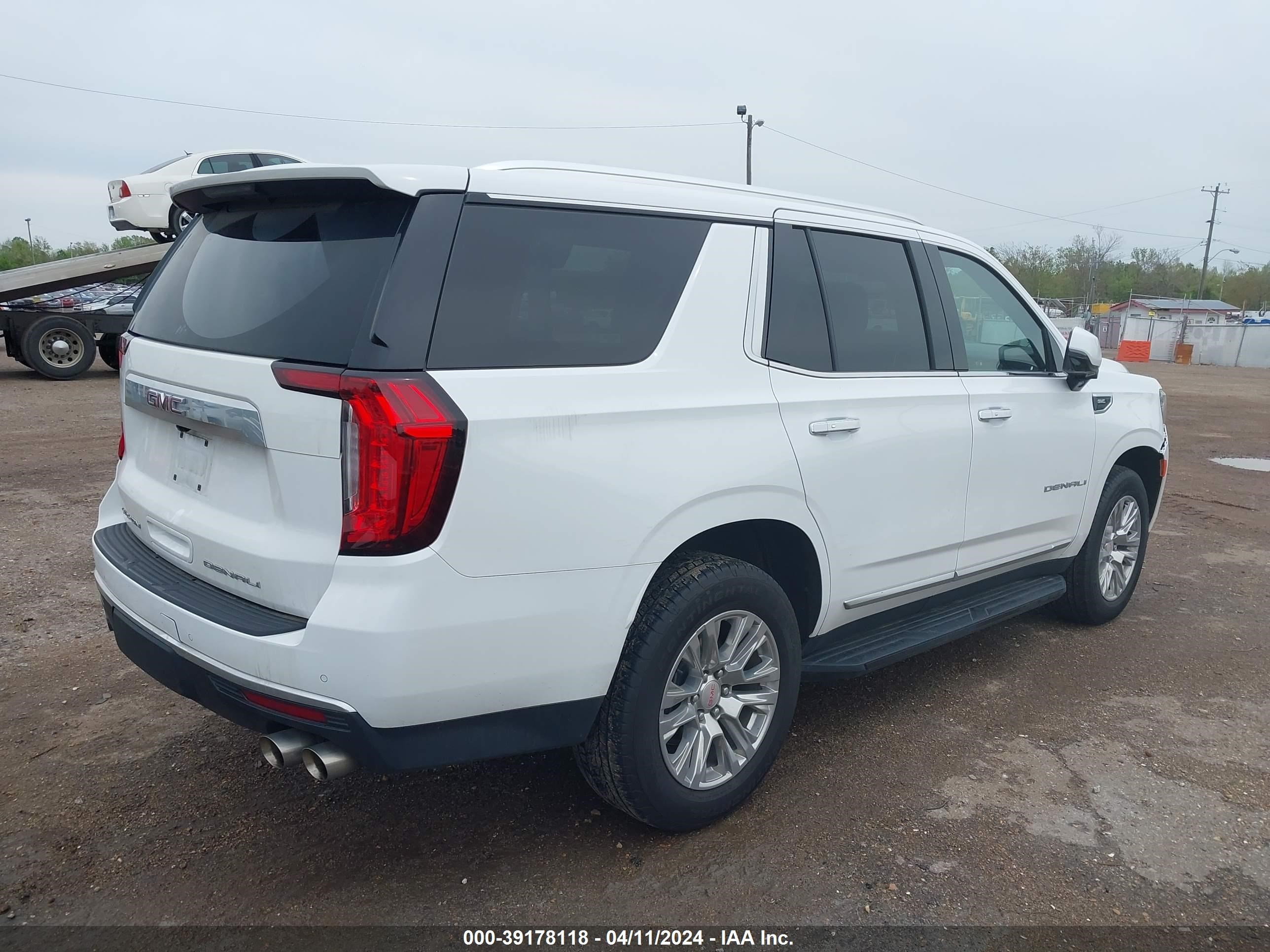 Photo 3 VIN: 1GKS1DKL4PR228100 - GMC YUKON 