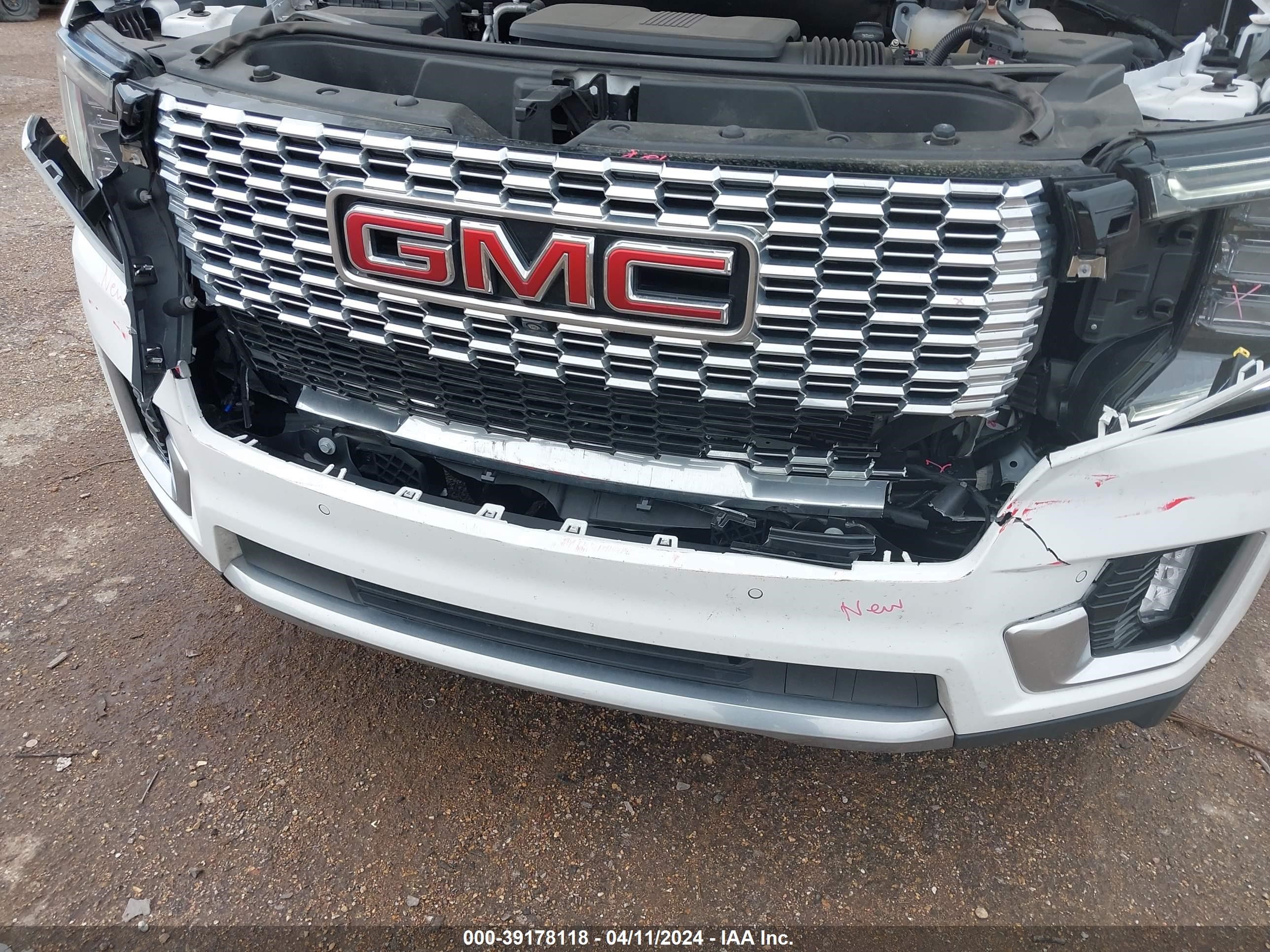 Photo 5 VIN: 1GKS1DKL4PR228100 - GMC YUKON 