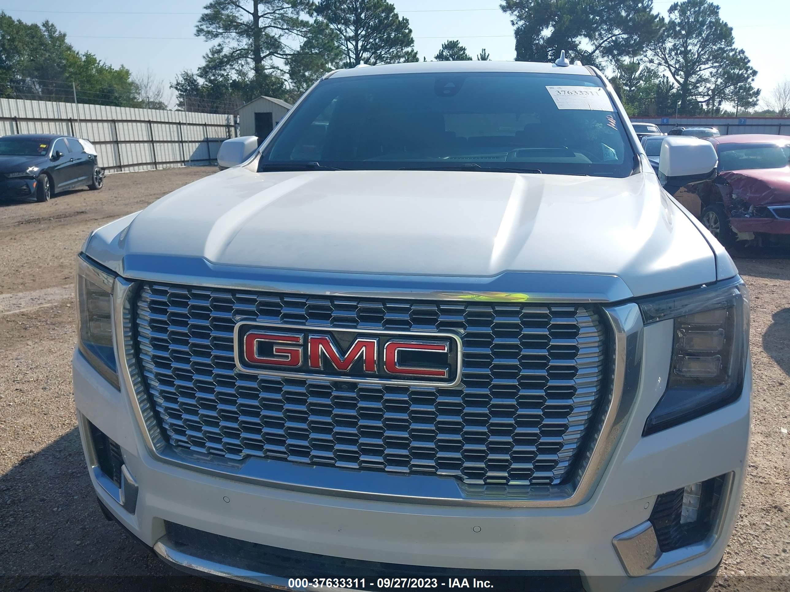 Photo 11 VIN: 1GKS1DKL5MR254751 - GMC YUKON 