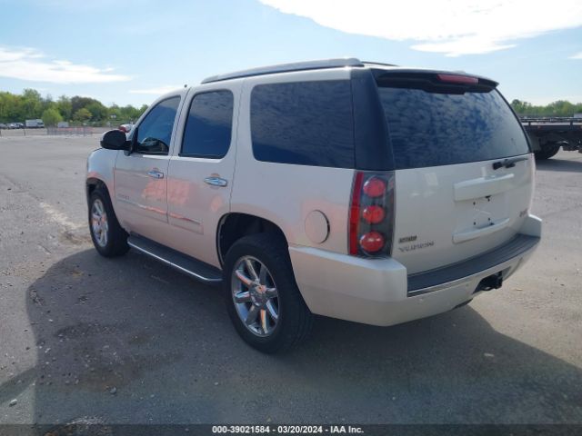 Photo 2 VIN: 1GKS1EEF0BR394375 - GMC YUKON 