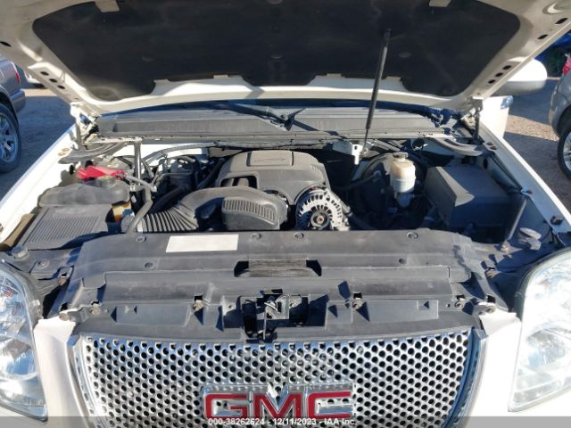 Photo 9 VIN: 1GKS1EEF4CR183987 - GMC YUKON 