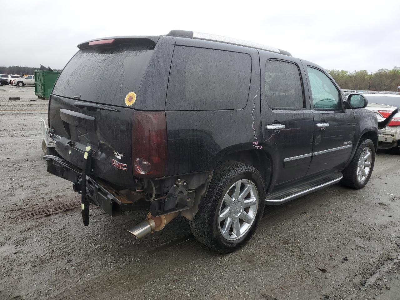 Photo 2 VIN: 1GKS1EEF6CR279216 - GMC YUKON 