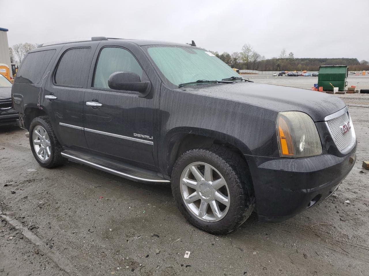 Photo 3 VIN: 1GKS1EEF6CR279216 - GMC YUKON 