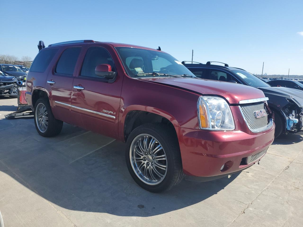 Photo 3 VIN: 1GKS1EEF7BR152943 - GMC YUKON 