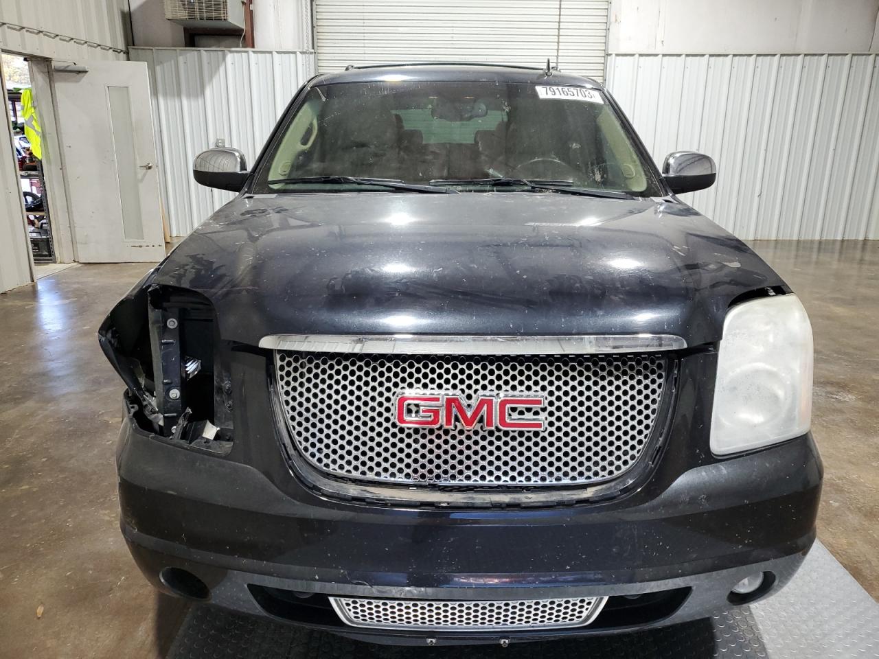 Photo 4 VIN: 1GKS1EEF8CR291044 - GMC YUKON 