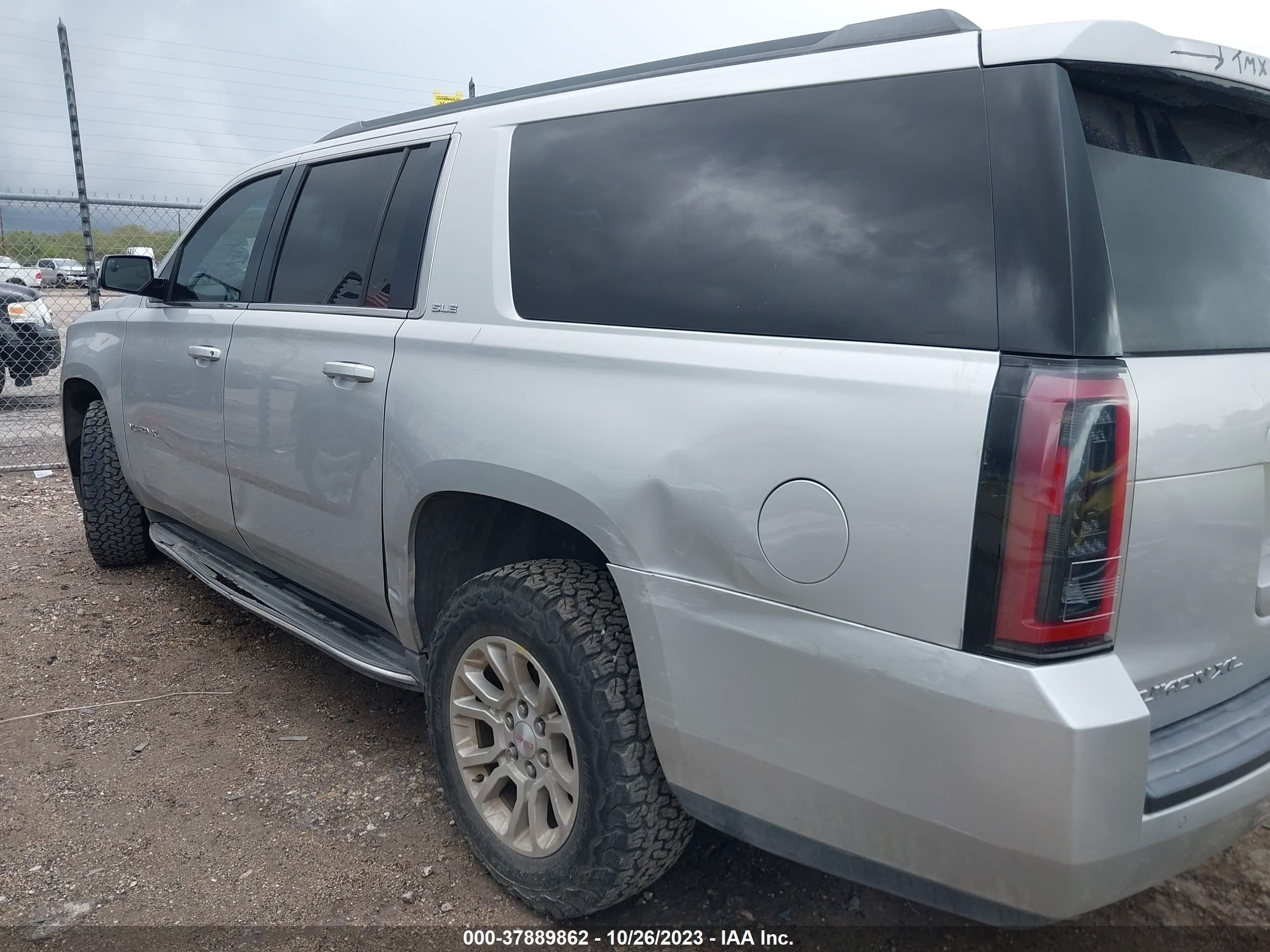 Photo 13 VIN: 1GKS1FKC0GR180512 - GMC YUKON 