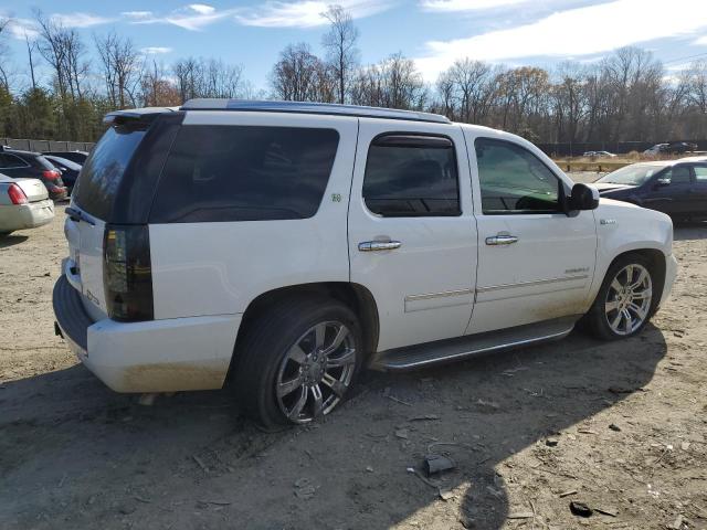 Photo 2 VIN: 1GKS1GEJ3BR121723 - GMC YUKON 